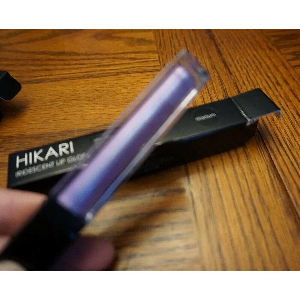 NIB! HIKARI LOT Matte Lip Gloss Au Naturel & Iridescent Lip Gloss Titanium